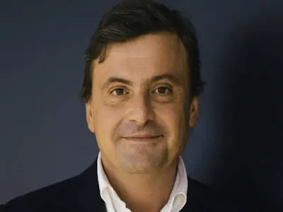 Carlo Calenda raccomanda FinexPro